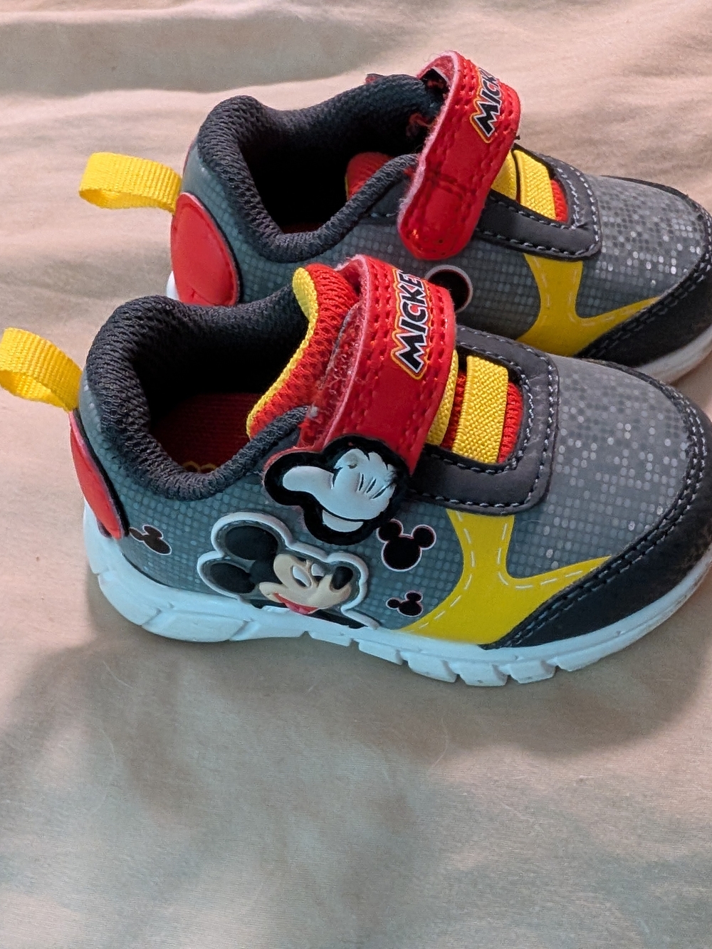 Disney Mickey Mouse Gray & Yellow Kids' Sneakers with Red Accents Toddler Sz 3